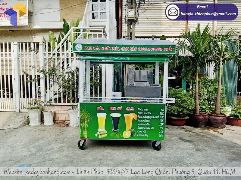 Xe đẩy bán nước mía di động thiết kế rộng rãi